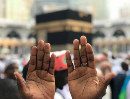 Apakah Boleh Umroh dengan Berhutang? Penjelasannya dalam Islam 1 Apakah Boleh Umroh dengan Berhutang? Penjelasannya dalam Islam Umroh dengan Berhutang