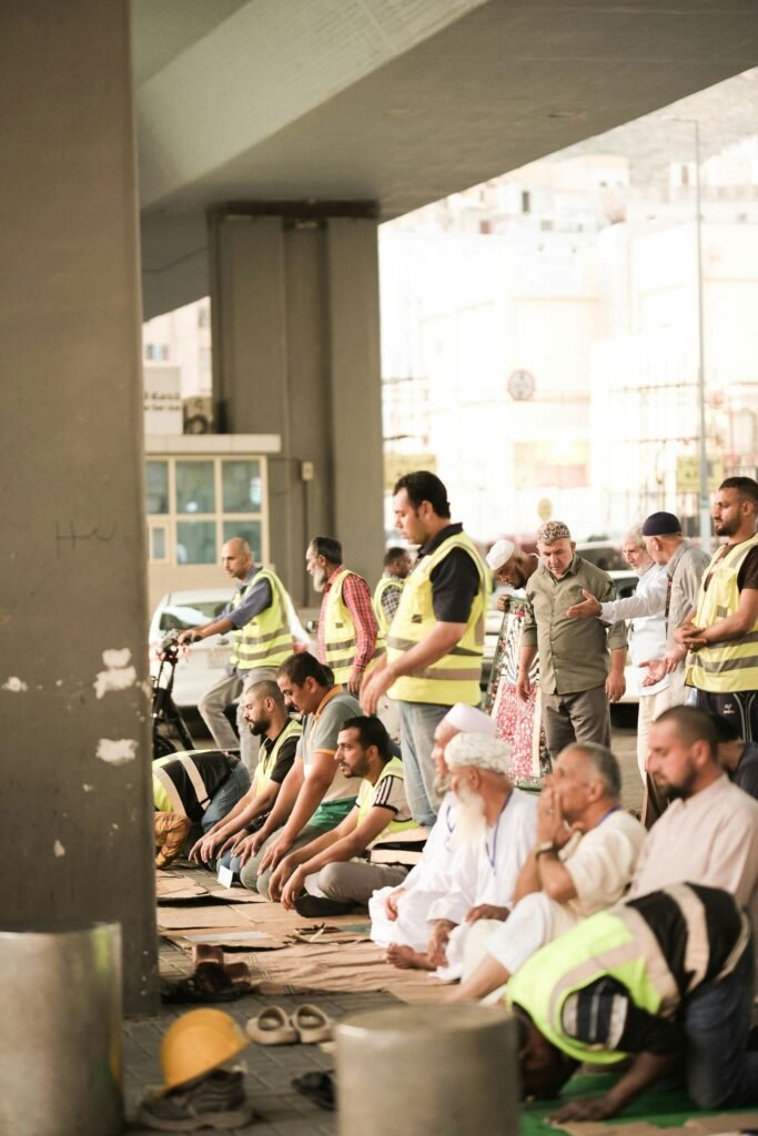 pexels sevval pirincci 997526 30637697 Menjaga Kesehatan Saat Berhaji: Tips Penting untuk Jamaah Indonesia