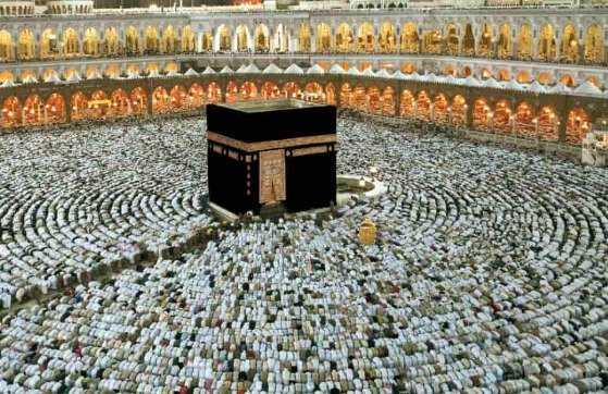 Garuda Pasok 15 Ton Makanan Haji